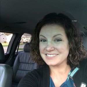 Meet your Posher, Kendra